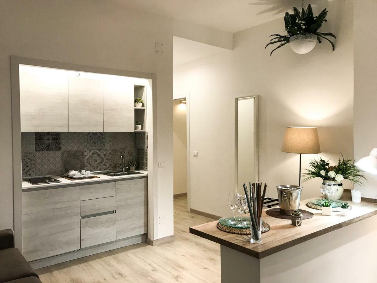 Viatorem Suites Torre dell'Orso Exterior photo